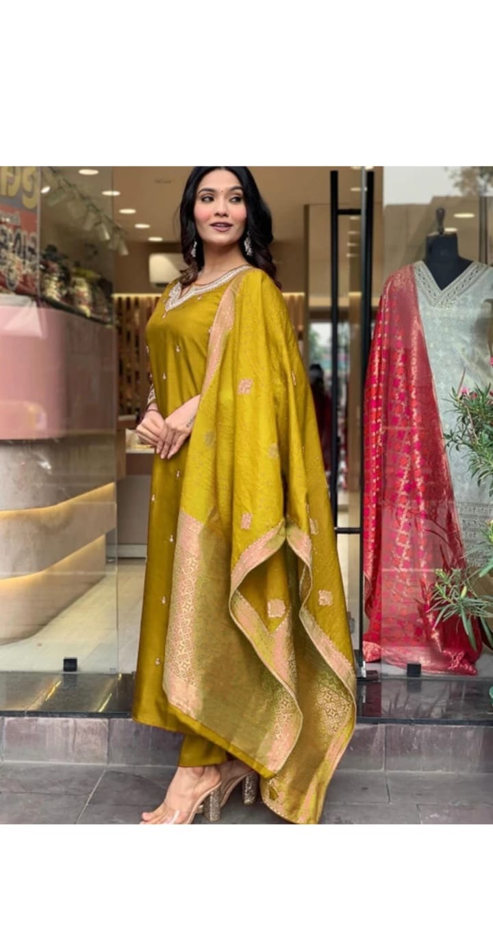 Fuchsia Embroidered Kurta Set