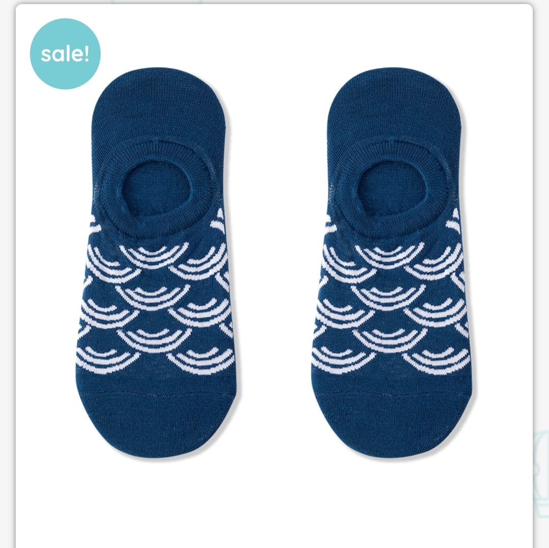 Navy Wave No-Show Socks